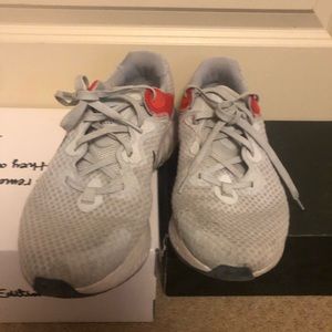 Nike running shoe size 10